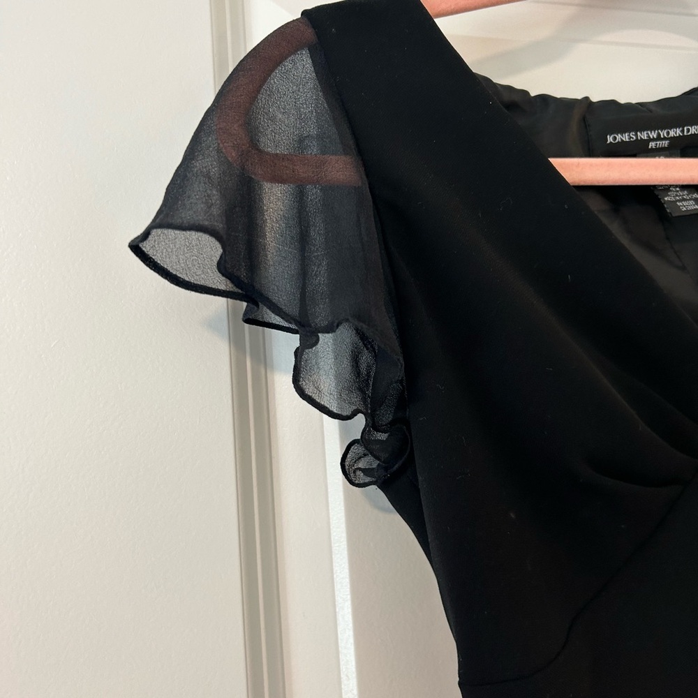 Vintage Silk flutter sleeve black gown - Picture 5 of 13
